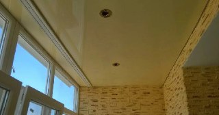 Натяжной потолок на балкон Осинники, цена 6219 руб.